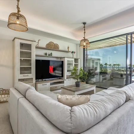 Vivi Homes - Mali Pool, Jacuzzi, Garden, Gym & Sea View * Torremolinos