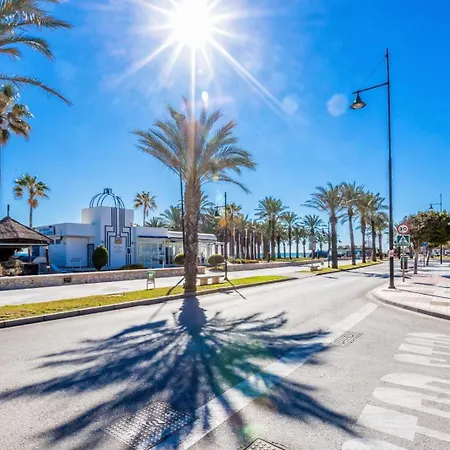 Vivi Homes - Mali Pool, Jacuzzi, Garden, Gym & Sea View *