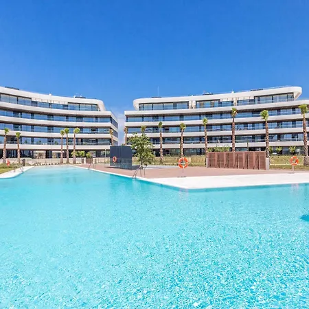 Vivi Homes - Mali Pool, Jacuzzi, Garden, Gym & Sea View Lägenhet *