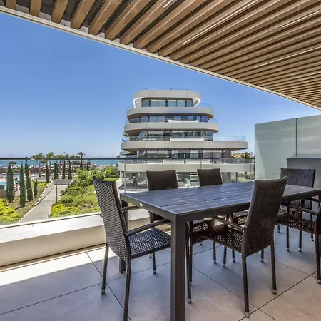 Vivi Homes - Mali Pool, Jacuzzi, Garden, Gym & Sea View